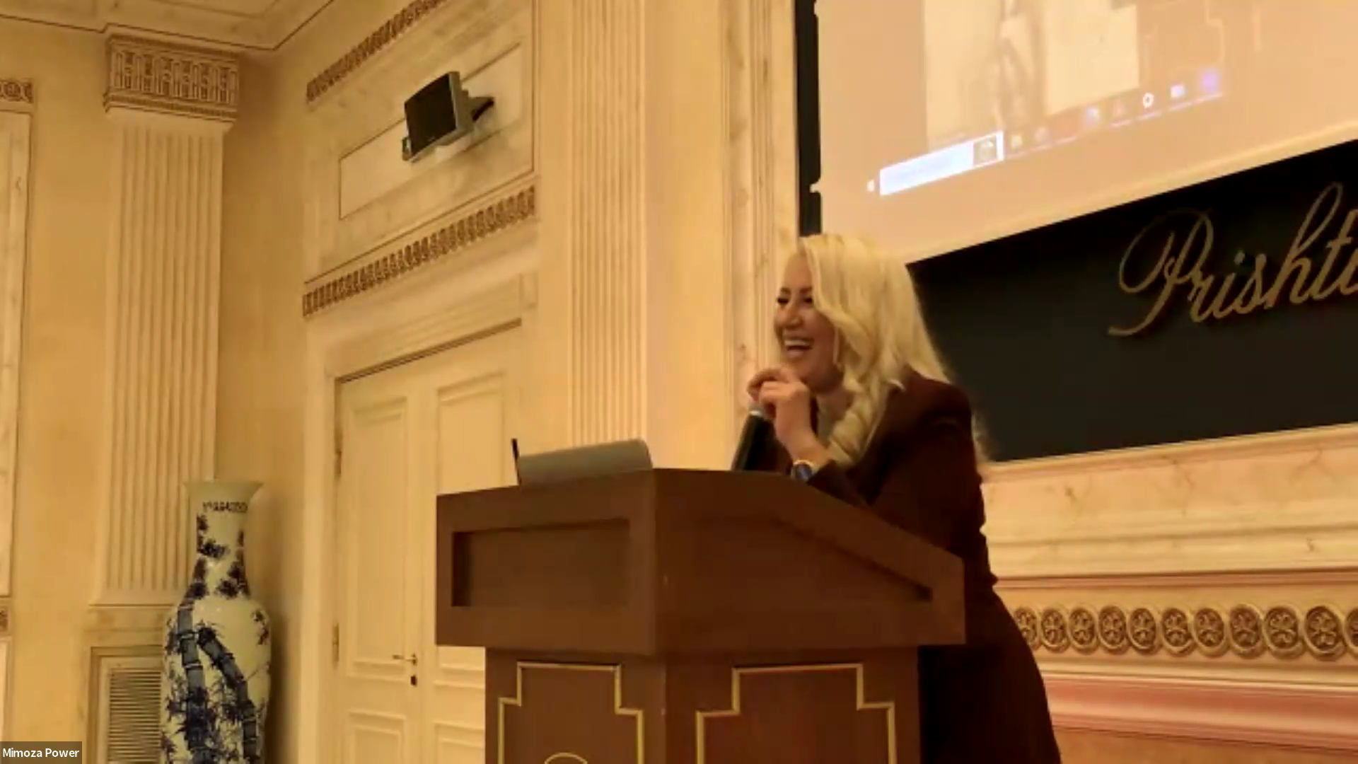 Mimoza & Avni Thaçi - Foto zyrtare